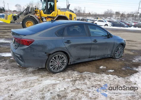 2021 Kia Forte Gt из США, поврежденный, VIN 3KPF44AC4ME325522
